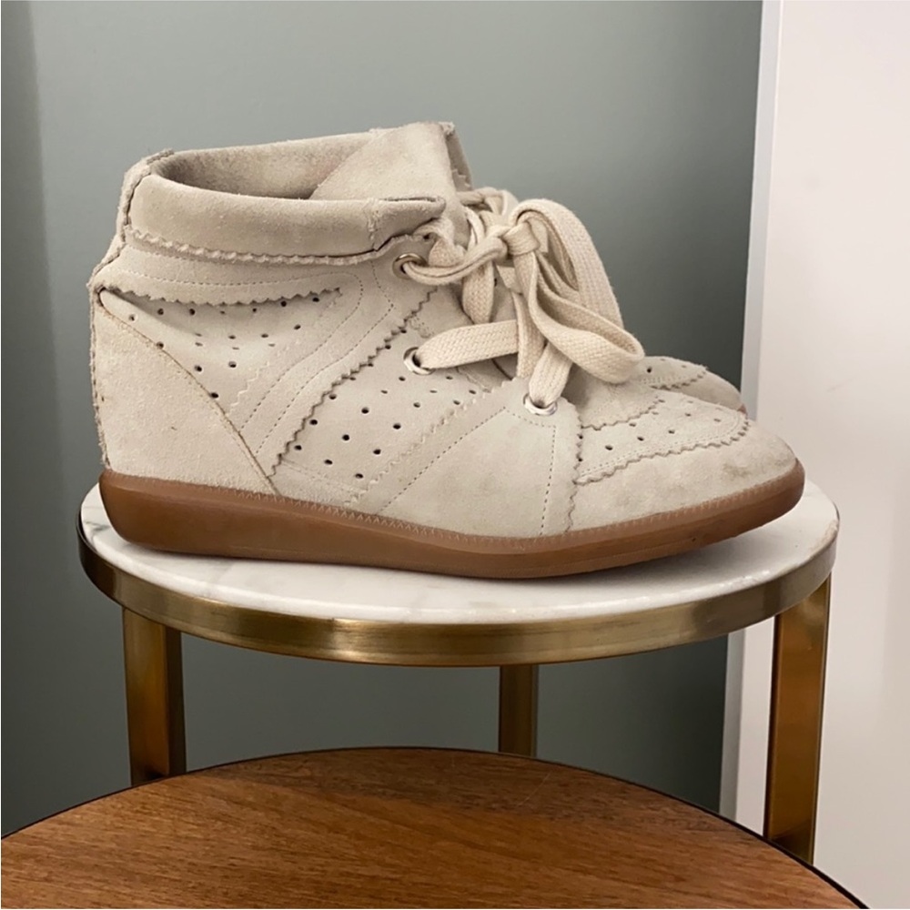 Isabel Marant Bobby Wedge Suede Sneakers in Chalk